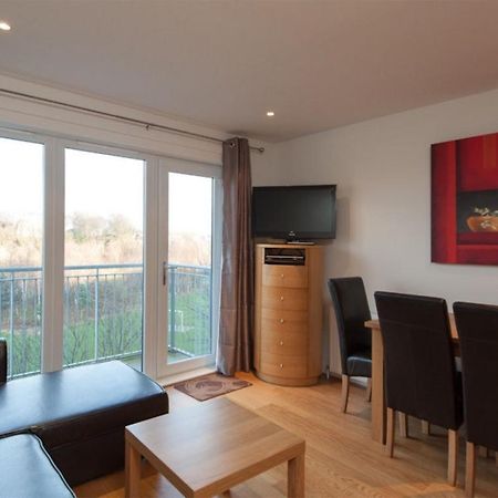 The Lochend Park View Residence Эдинбург Экстерьер фото